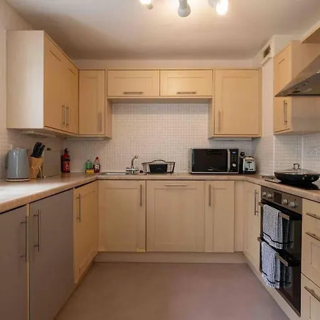 Apartment Spacious Near Centre And Nec *