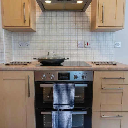 Spacious Near Centre And Nec Apartamento *